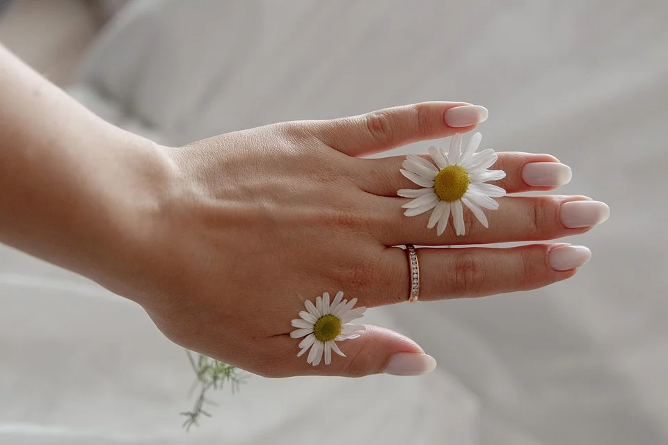 Sun-Proof Summer Nails Routine