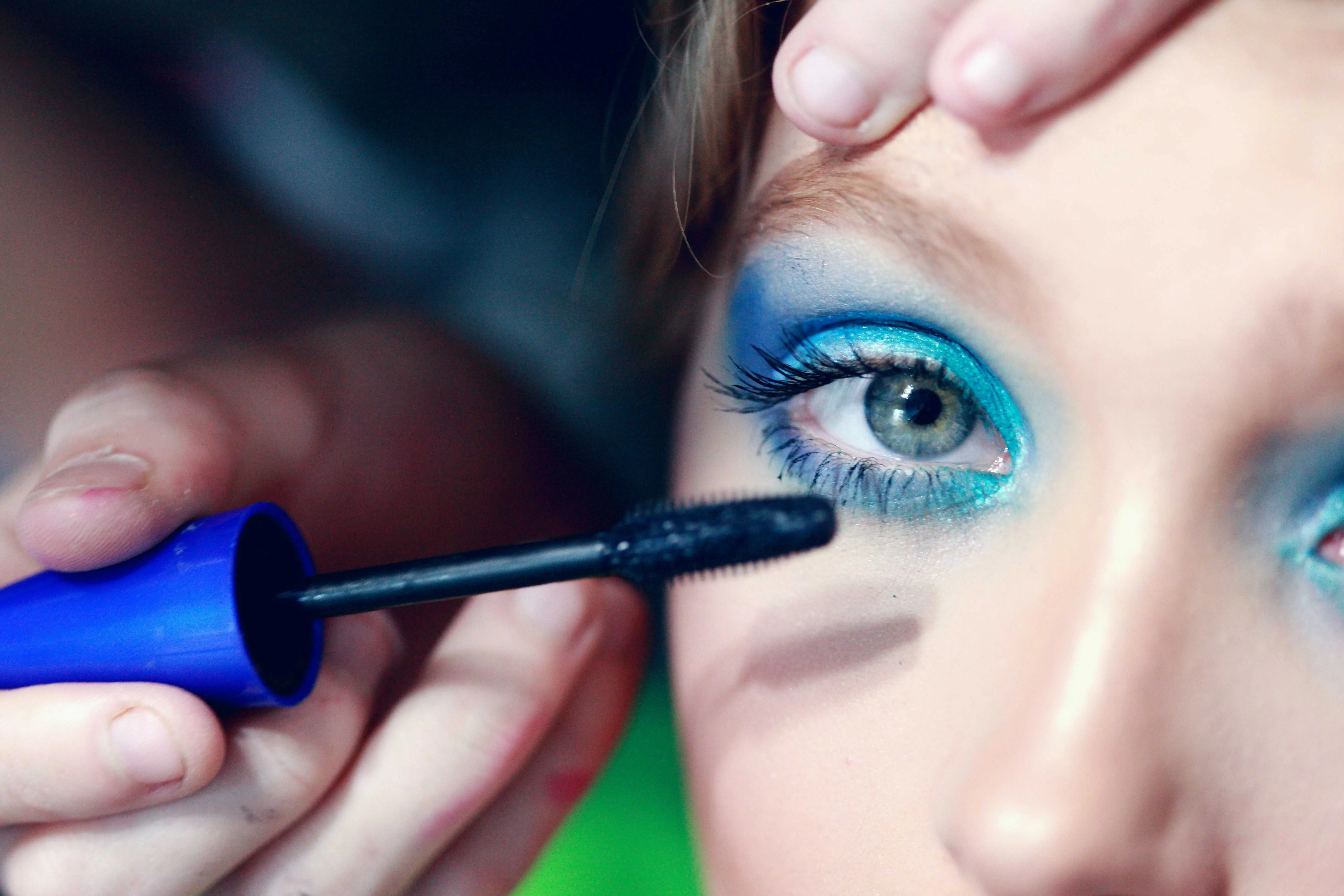Makeup Touch-Up Routine for Long Days