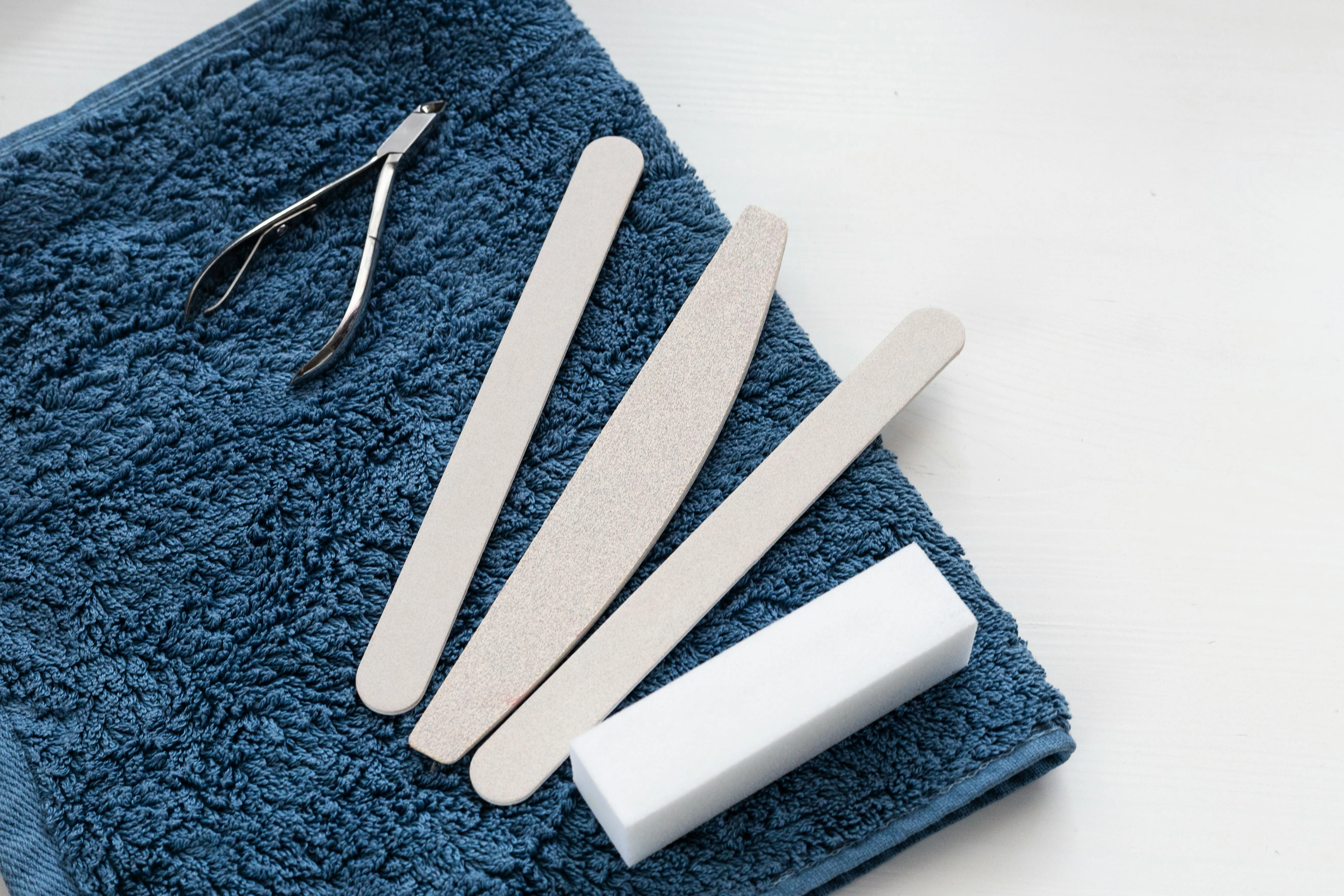 Weekly Rituals for Stronger Nails
